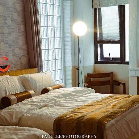 白狗公寓amo B&B市區金三角 東大門夜市 花蓮市 エクステリア 写真